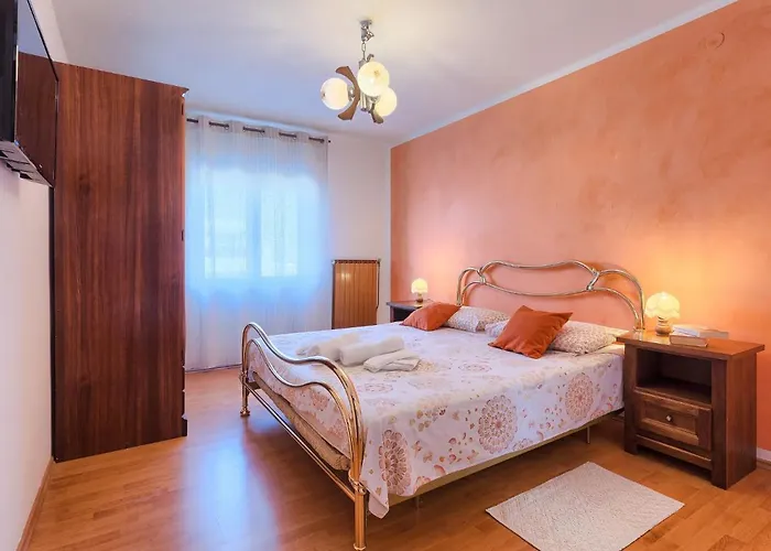 Chiara By Interhome Novigrad Istria