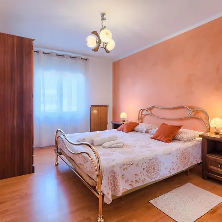 Chiara By Interhome Novigrad Istria